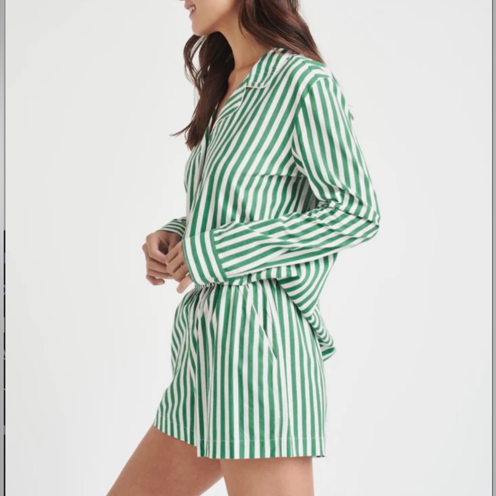 SPLENDID X CELLA JANE limited collection striped button down blouse NWT 💚